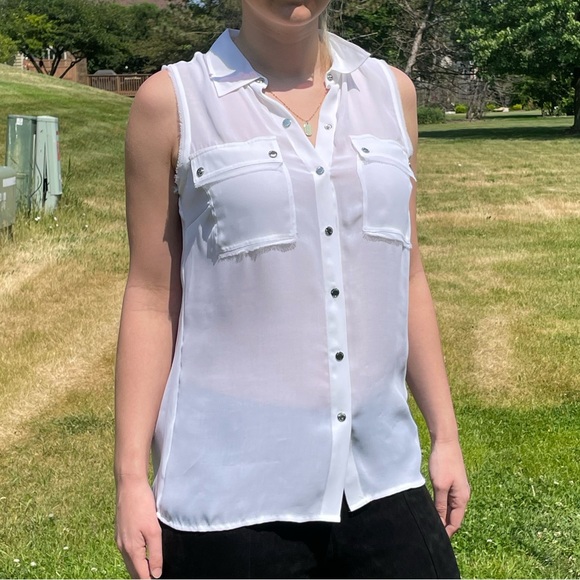 Michael Kors Medium White Button Up Tank Top - Picture 2 of 2